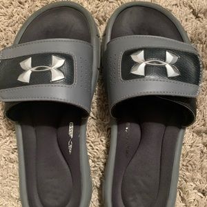 Two Pairs UA Slides